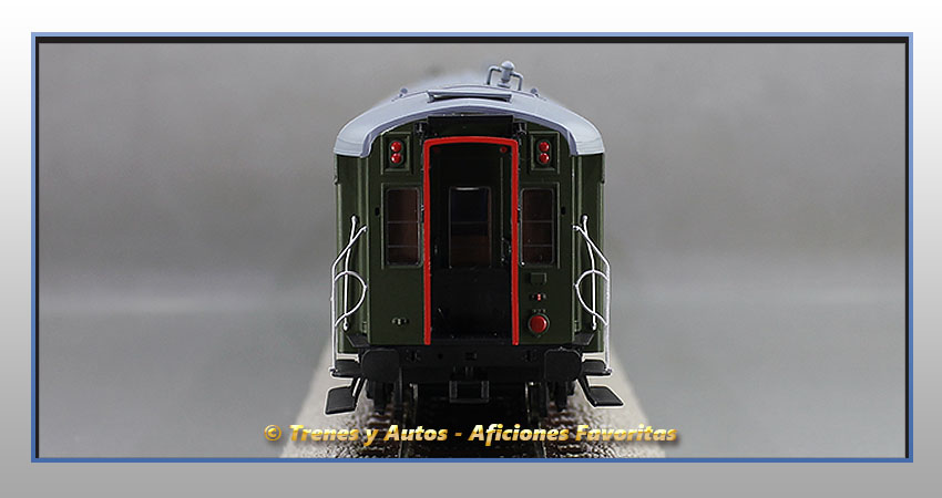 Coche pasajeros Serie 1600 BB-1608 - Renfe