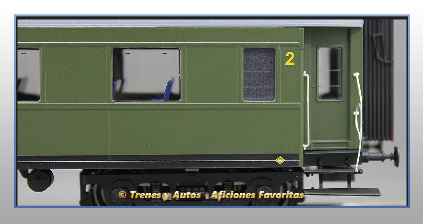 Coche pasajeros Serie 1600 BB-1608 - Renfe