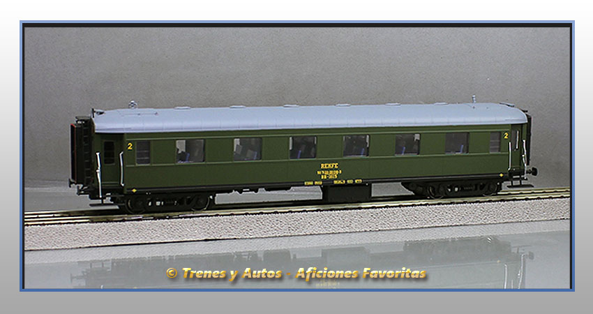 Coche pasajeros Serie 1600 BB-1615 - Renfe