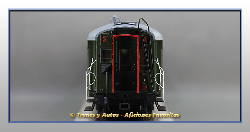 Coche pasajeros Serie 1600 BB-1615 - Renfe