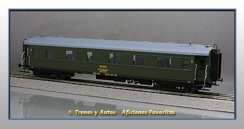 Coche pasajeros Serie 1600 BB-1615 - Renfe