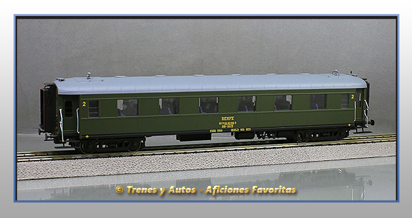 Coche pasajeros Serie 1600 BB-1615 - Renfe