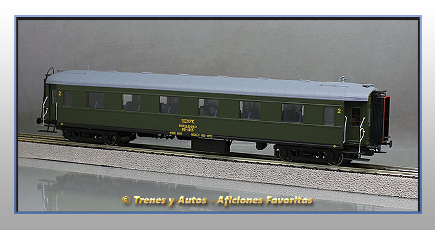 Coche pasajeros Serie 1600 BB-1615 - Renfe