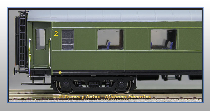 Coche pasajeros Serie 1600 BB-1615 - Renfe