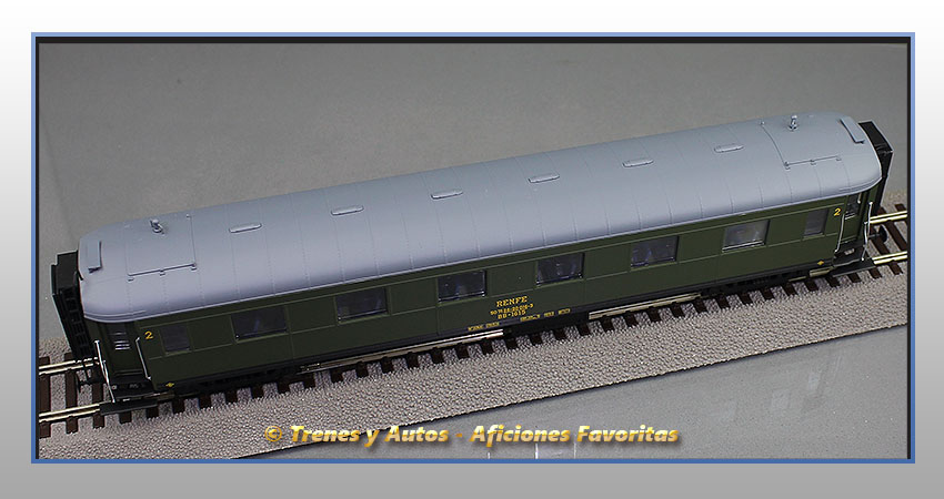 Coche pasajeros Serie 1600 BB-1615 - Renfe