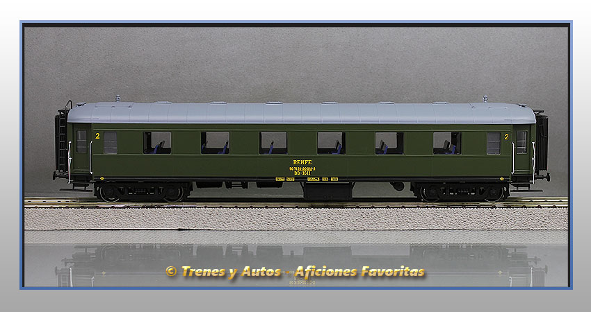 Coche pasajeros Serie 1600 BB-1611 - Renfe