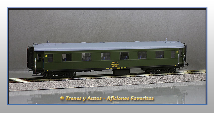 Coche pasajeros Serie 1600 BB-1611 - Renfe