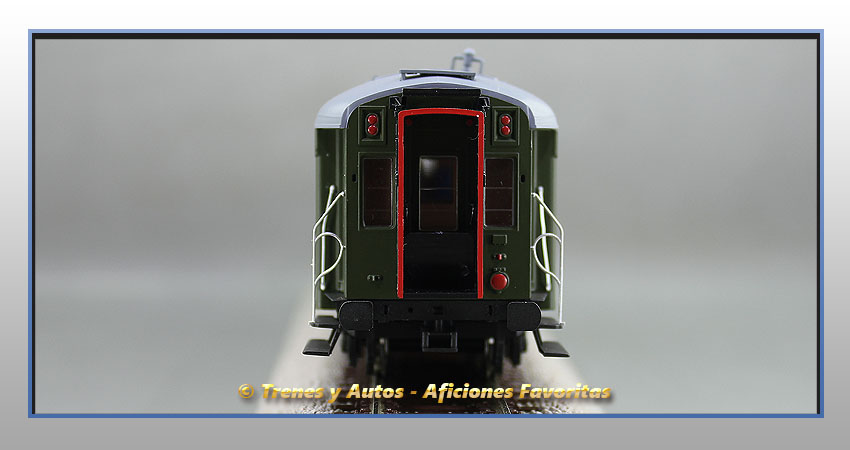 Coche pasajeros Serie 1600 BB-1611 - Renfe
