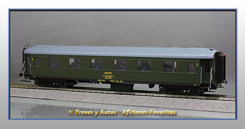 Coche pasajeros Serie 1600 BB-1611 - Renfe