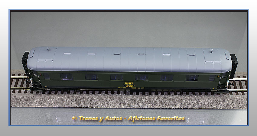 Coche pasajeros Serie 1600 BB-1611 - Renfe