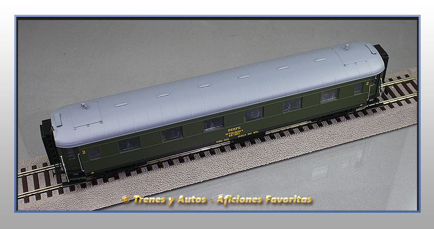 Coche pasajeros Serie 1600 BB-1611 - Renfe