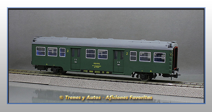Coche pasajeros Serie 7000 B-7004 "Yenkas" - Renfe