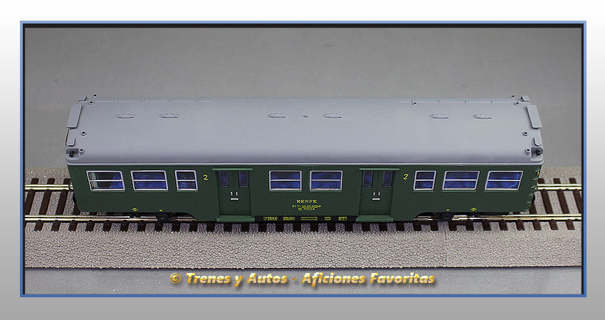 Coche pasajeros Serie 7000 B-7004 "Yenkas" - Renfe
