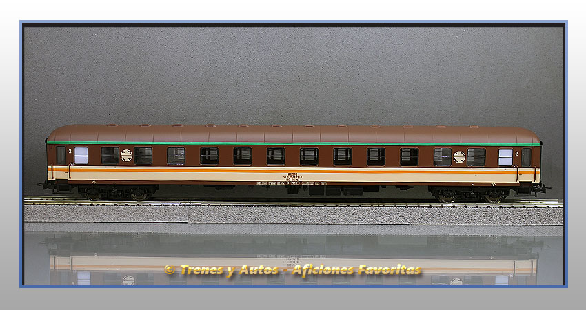 Coche pasajeros Serie 8500 "Estrella" BB-8532 - Renfe