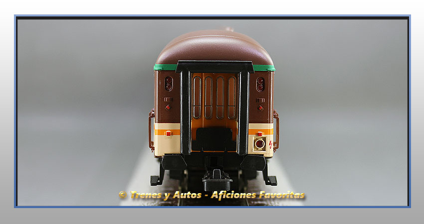 Coche pasajeros Serie 8500 "Estrella" BB-8532 - Renfe