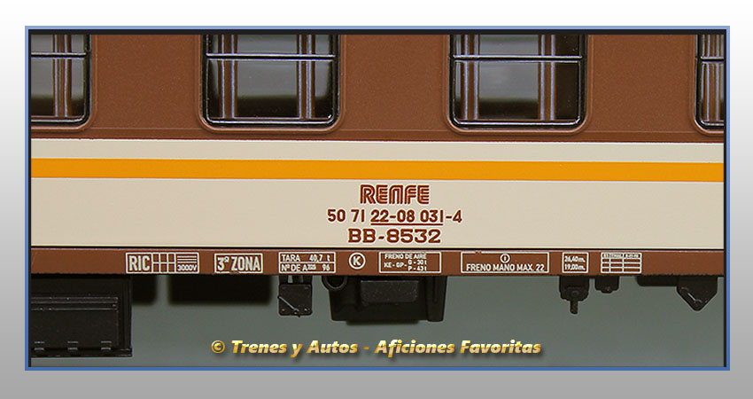 Coche pasajeros Serie 8500 "Estrella" BB-8532 - Renfe