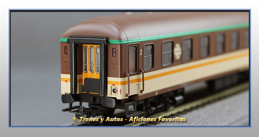 Coche pasajeros Serie 8500 "Estrella" BB-8532 - Renfe