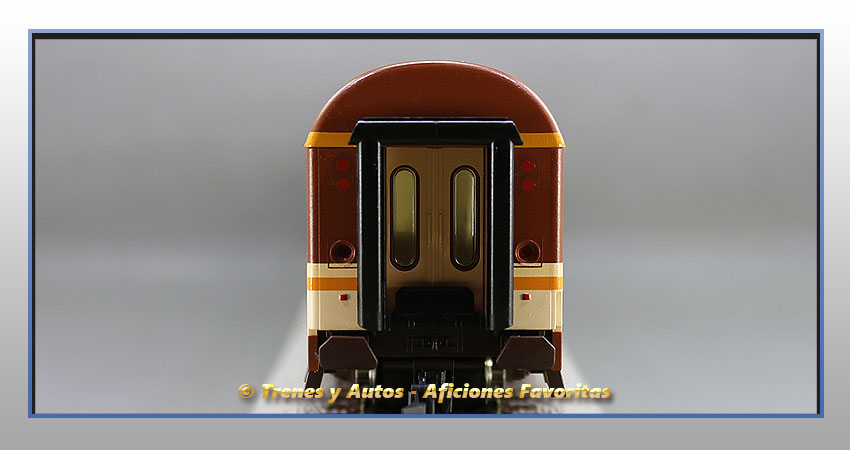 Coche pasajeros Serie 10000 "Estrella" AA-10036 - Renfe