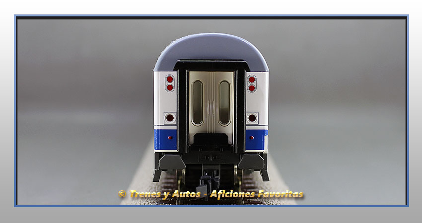 Coche pasajeros Serie 10000 "Largo recorrido" AA-10035 - Renfe