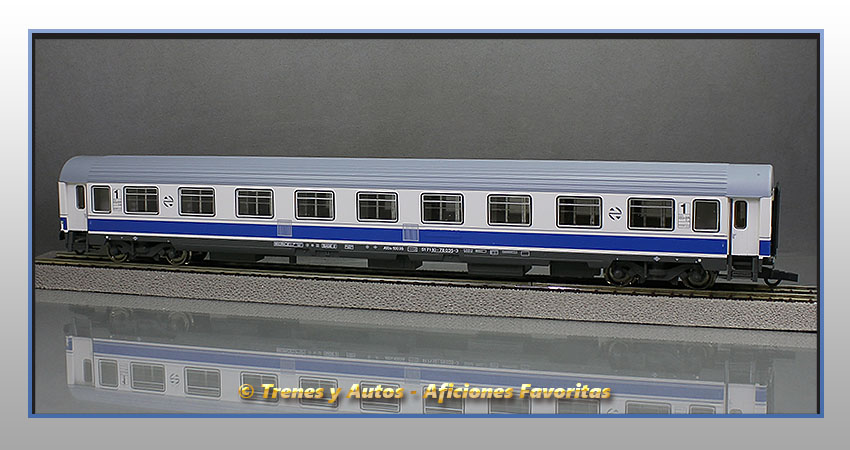 Coche pasajeros Serie 10000 "Largo recorrido" AA-10035 - Renfe
