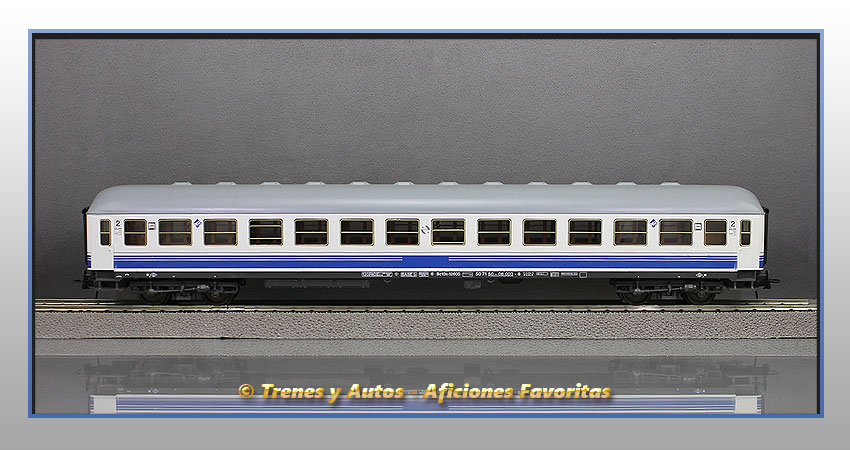 Coche pasajeros Serie 10000 Bc10x-12605 "Danone" - Renfe