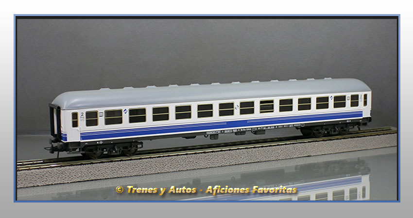 Coche pasajeros Serie 10000 Bc10x-12605 "Danone" - Renfe