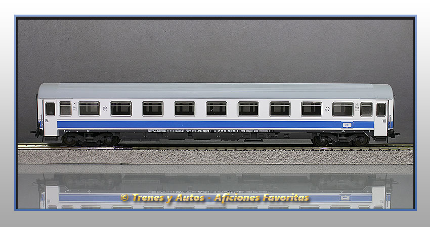 Coche pasajeros Serie 10000 A10x-10023 "Danone" - Renfe