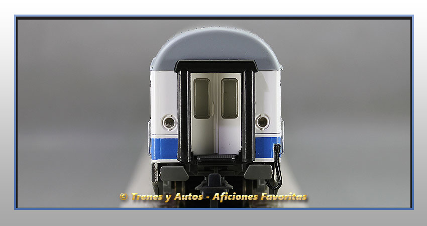 Coche pasajeros Serie 10000 A10x-10023 "Danone" - Renfe