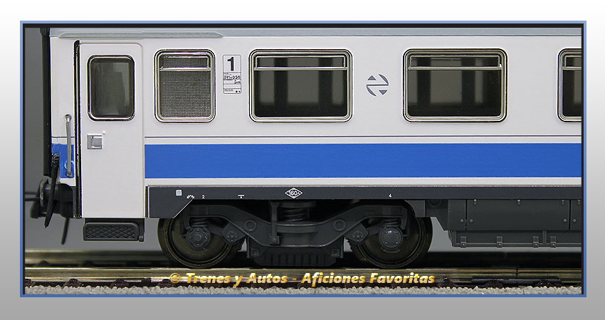 Coche pasajeros Serie 10000 A10x-10023 "Danone" - Renfe