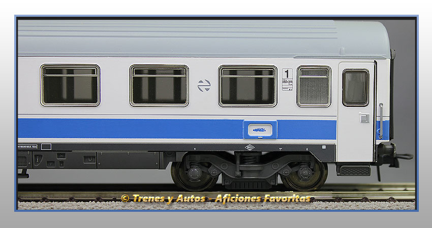 Coche pasajeros Serie 10000 A10x-10023 "Danone" - Renfe