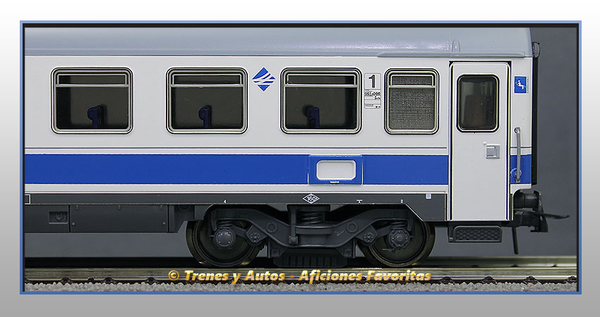 Coche pasajeros Serie 10000 A8lv-10503 "Danone" - Renfe