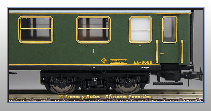 Coche pasajeros Serie 8000 AA-8089 - Renfe