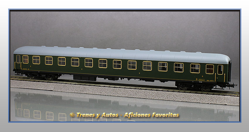 Coche pasajeros Serie 8000 BB-8571 - Renfe