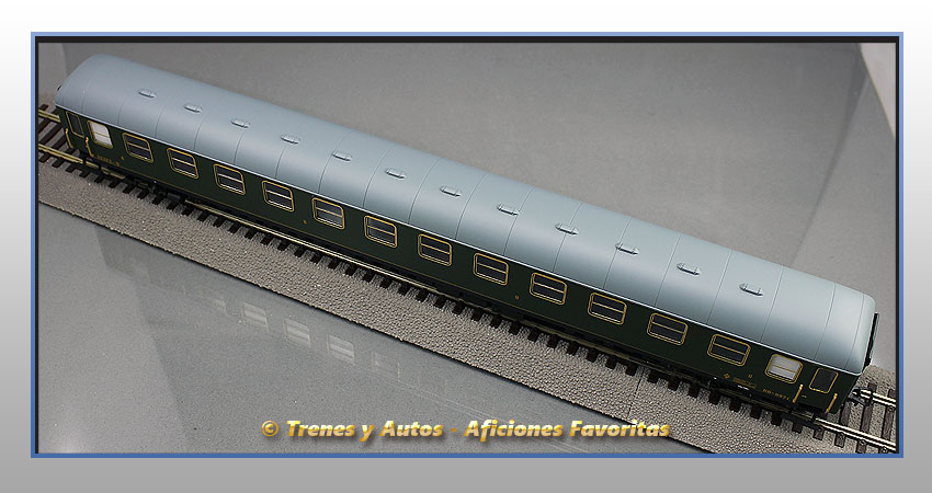 Coche pasajeros Serie 8000 BB-8571 - Renfe