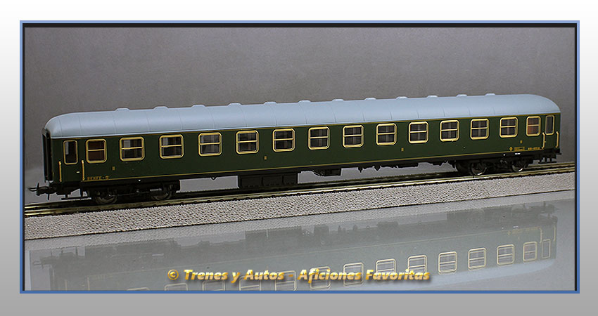 Coche pasajeros Serie 8000 BB-8512 - Renfe