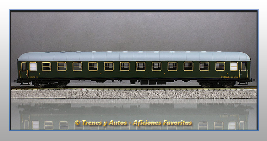 Coche pasajeros Serie 8000 BB-8512 - Renfe