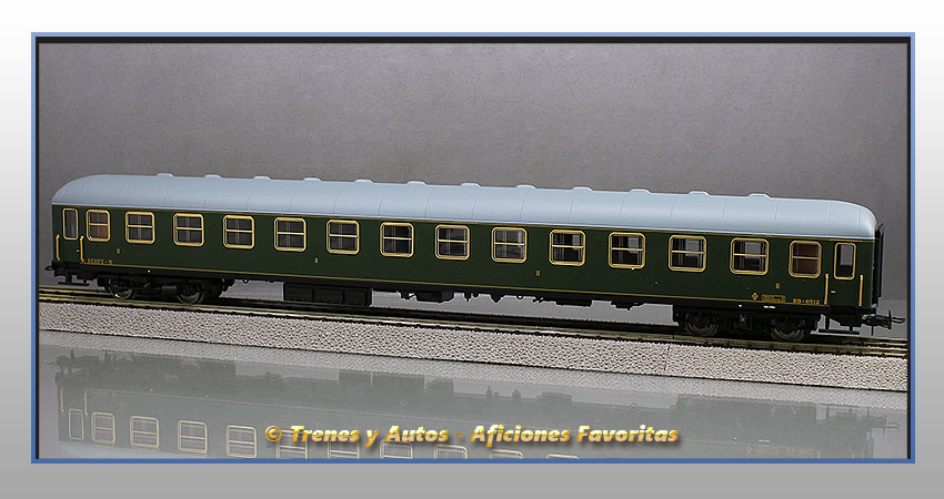 Coche pasajeros Serie 8000 BB-8512 - Renfe