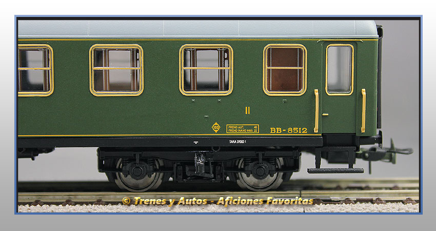 Coche pasajeros Serie 8000 BB-8512 - Renfe
