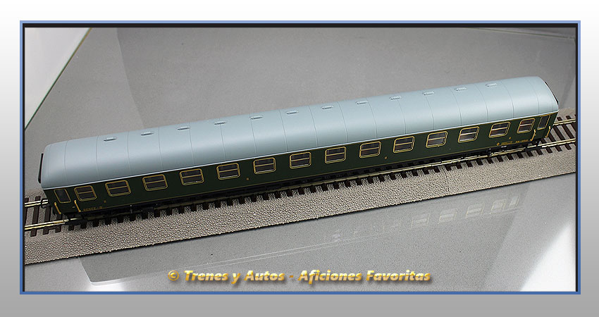 Coche pasajeros Serie 8000 BB-8512 - Renfe