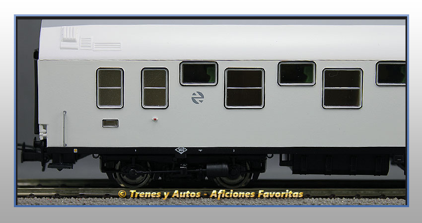 Coche pasajeros Serie 8000 Camas T2 - Renfe