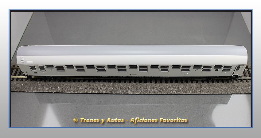 Coche pasajeros Serie 8000 Camas T2 - Renfe