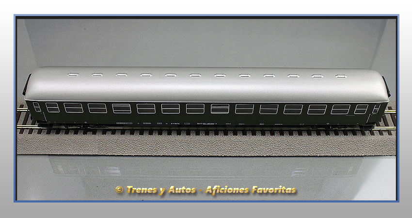 Coche pasajeros Serie 8000 "Uso Militar" - Renfe