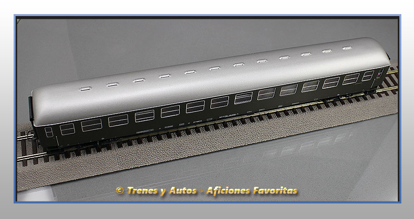 Coche pasajeros Serie 8000 "Uso Militar" - Renfe