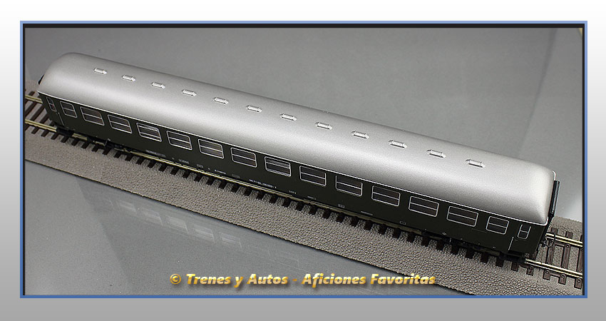 Coche pasajeros Serie 8000 "Uso Militar" - Renfe
