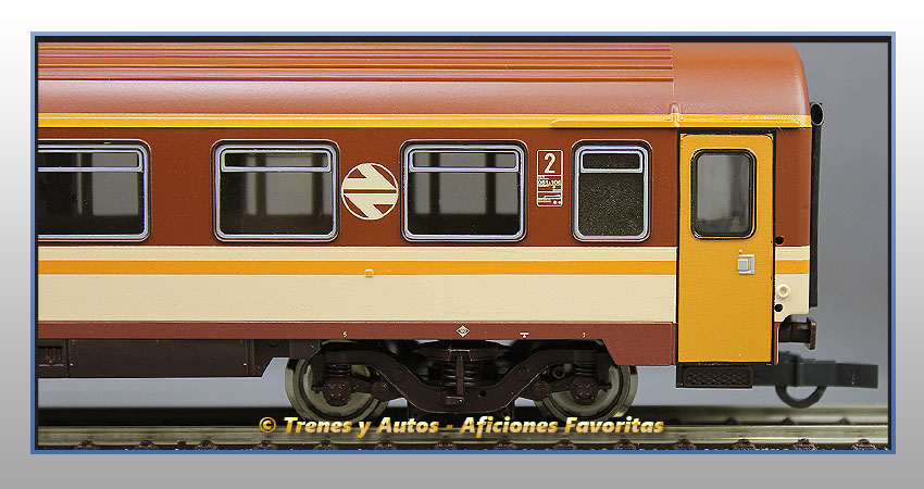 Coche pasajeros Serie 10200 "Estrella" BB-10220 - Renfe