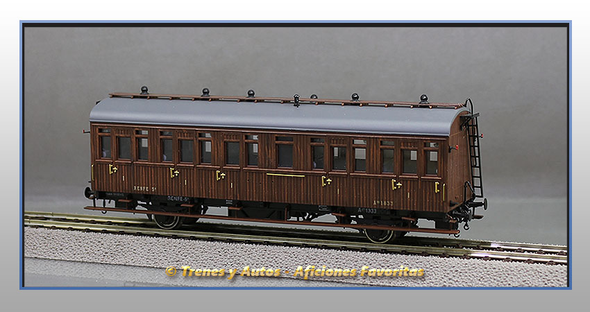 Coche pasajeros Serie 1678/1835 Ahv-1833 - Renfe