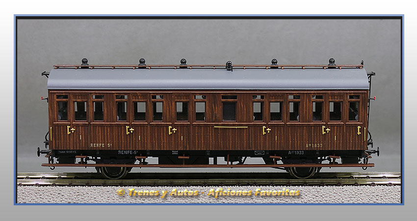 Coche pasajeros Serie 1678/1835 Ahv-1833 - Renfe