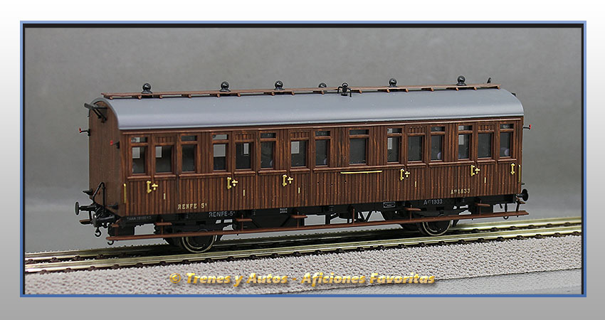 Coche pasajeros Serie 1678/1835 Ahv-1833 - Renfe