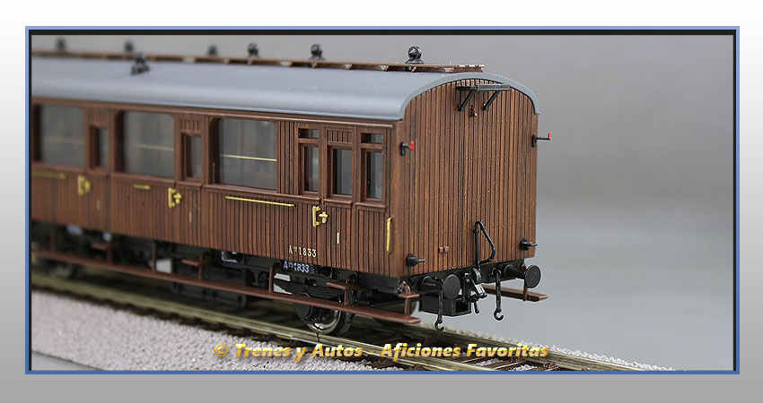 Coche pasajeros Serie 1678/1835 Ahv-1833 - Renfe