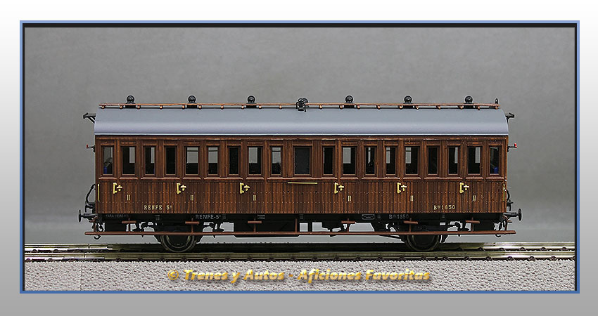 Coche pasajeros Serie 1678/1835 Bhv-1650 - Renfe